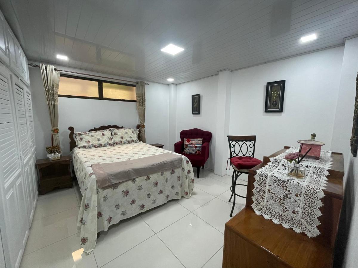 Alicia'S Place 10 Min From Airport Appartement Alajuela Buitenkant foto